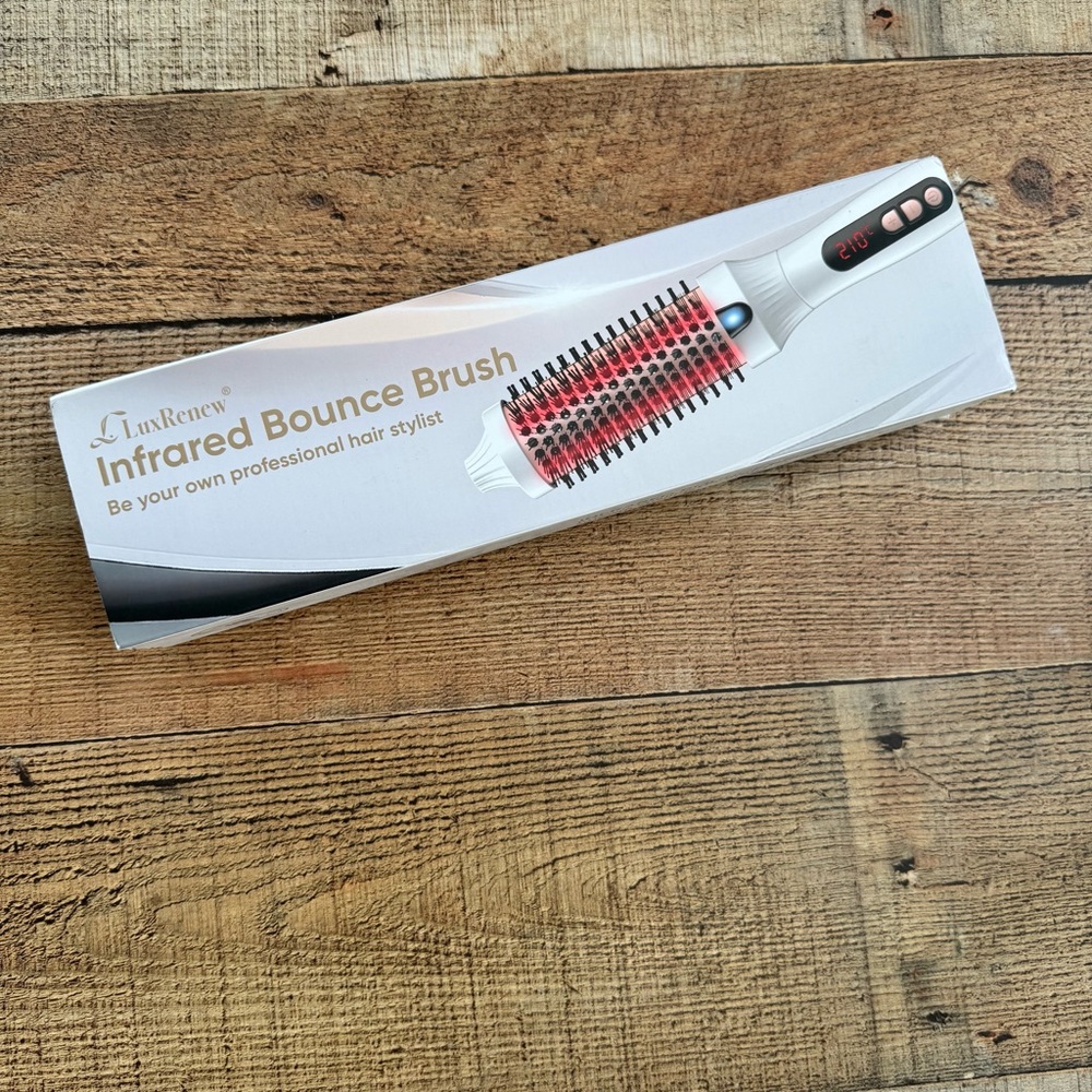 Luxerenew Infrared Bounce Brush NEW in Box